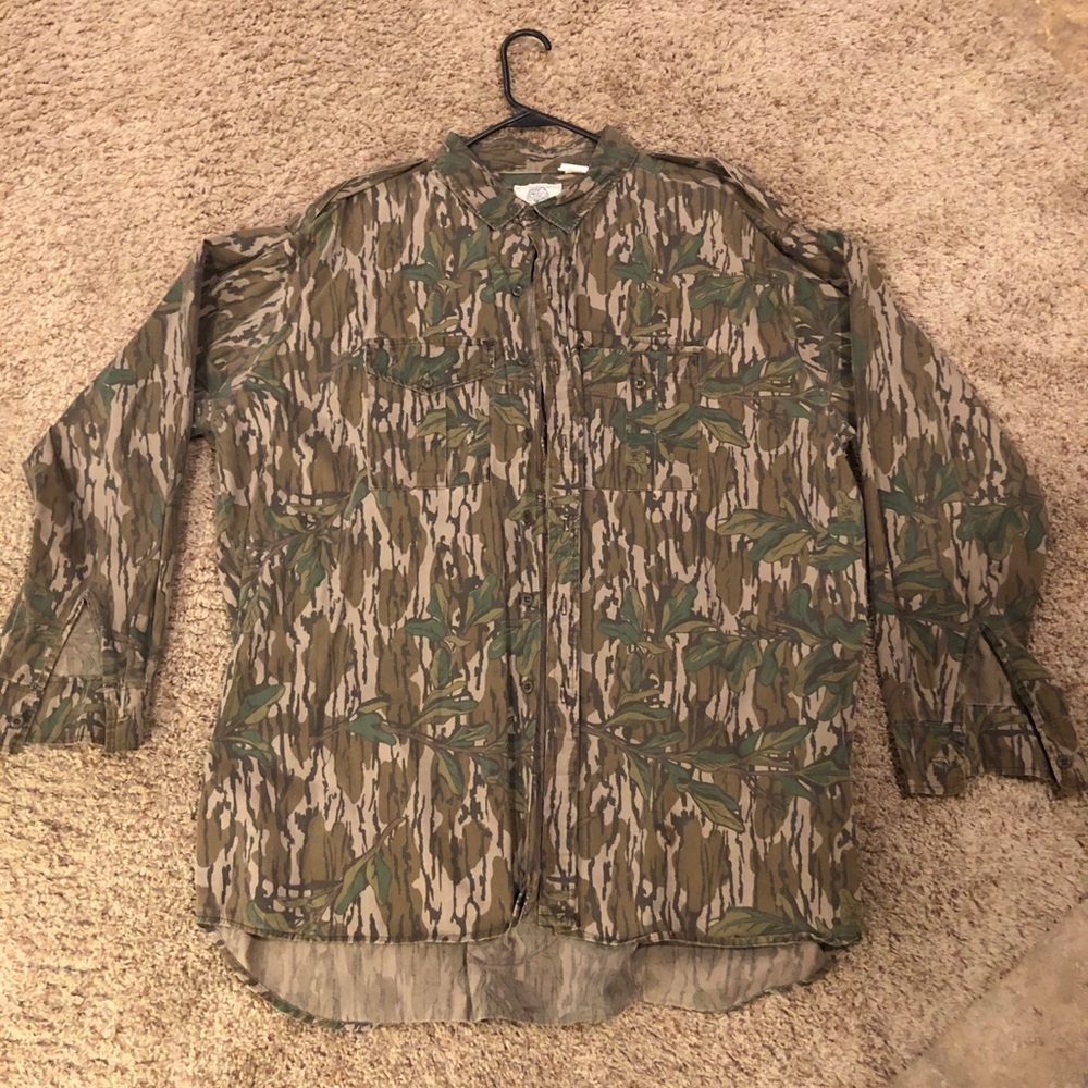 Mossy Oak camo shirt